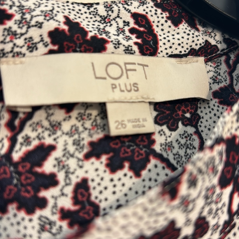 Loft Plus Size Top - Picture 3 of 4